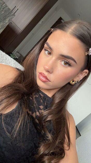 Full leaked Leah halton private onlyfans photo