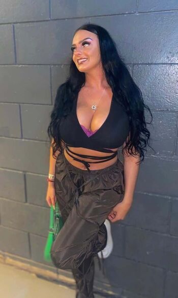 Full leaked Leah jones private onlyfans photo