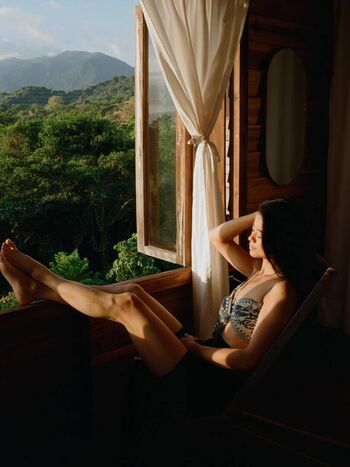 Leah Lewis