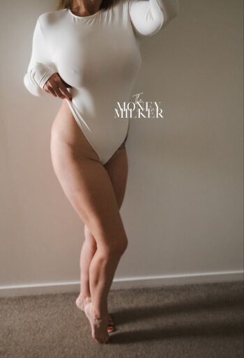 Full leaked Leah themoneymilker private onlyfans photo