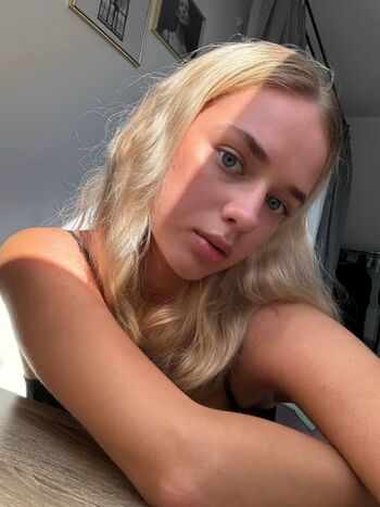 Full leaked Leah violet private onlyfans photo