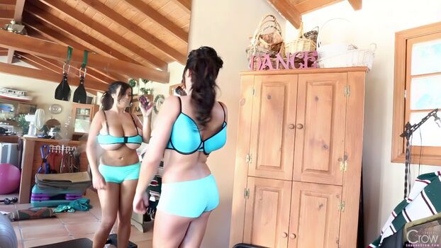 Full leaked Leanne crow page private onlyfans photo