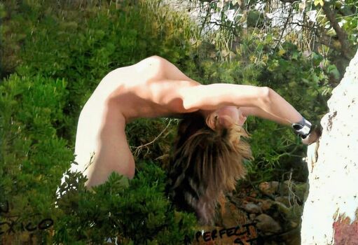Full leaked Leelee sobieski private onlyfans photo