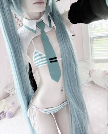 Full leaked Free ghosty graves/ private onlyfans photo