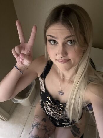 Full leaked Left fordread private onlyfans photo