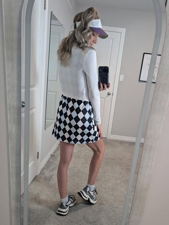 Full leaked Leiaslittlelooks private onlyfans photo