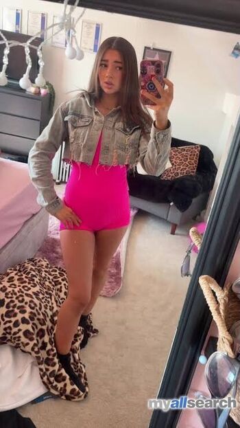 Full leaked Leila jacky private onlyfans photo