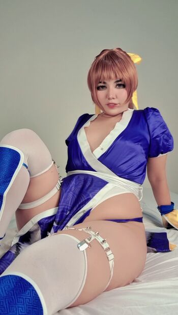 Lemon Crush Cosplayer