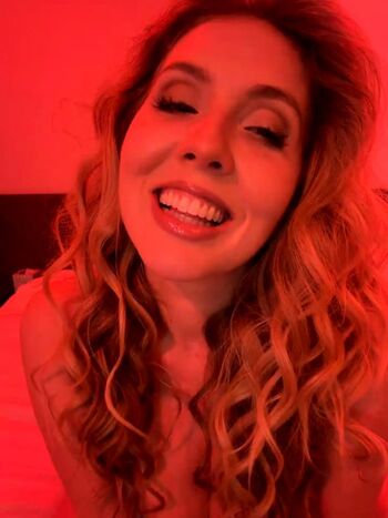 Full leaked Lena paul page private onlyfans photo