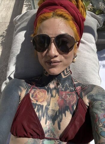 Full leaked Lena scissorhands private onlyfans photo