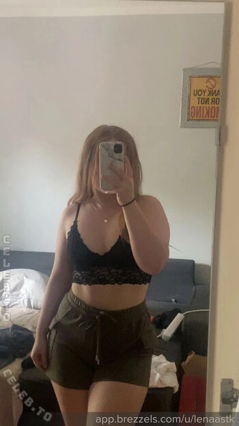 Full leaked Lenaa stk page private onlyfans photo