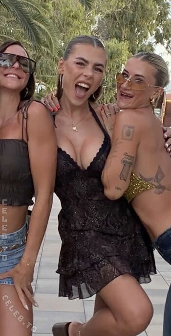 Full leaked Lenaknk private onlyfans photo
