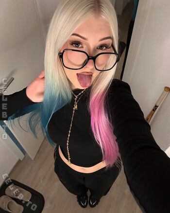 Full leaked Lenavsophie private onlyfans photo