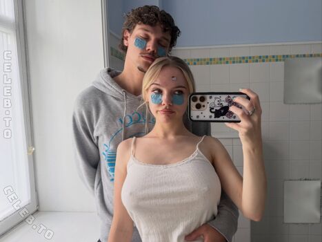 Full leaked Leni bahr page private onlyfans photo