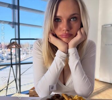 Full leaked Leni bahr private onlyfans photo