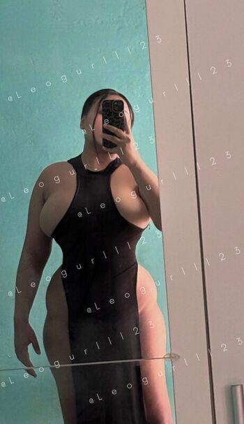 Full leaked Leogurlll private onlyfans photo