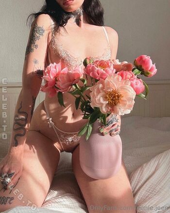 Full leaked Leonie jeen private onlyfans photo