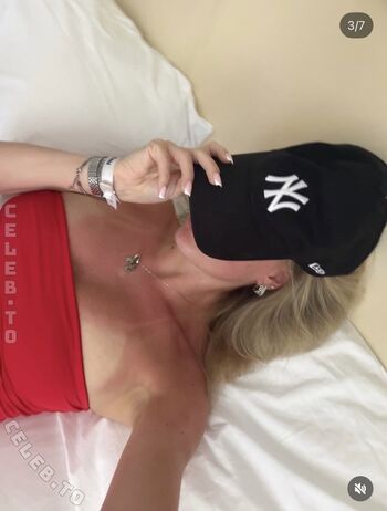 Full leaked Leonie rld private onlyfans photo