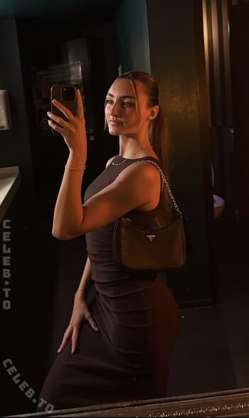 Full leaked Leonie treiber private onlyfans photo