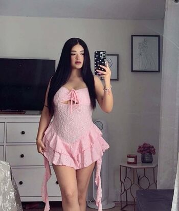 Full leaked Leslyahdz private onlyfans photo