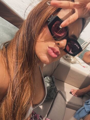 Full leaked Zarirosse/ private onlyfans photo