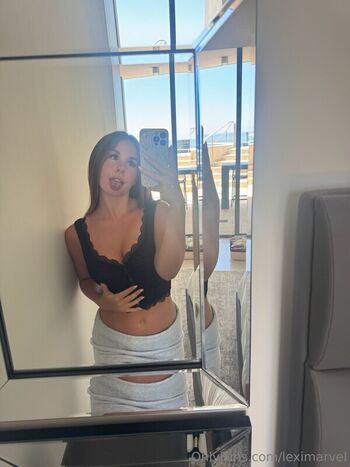 Full leaked Lexi marvel private onlyfans photo