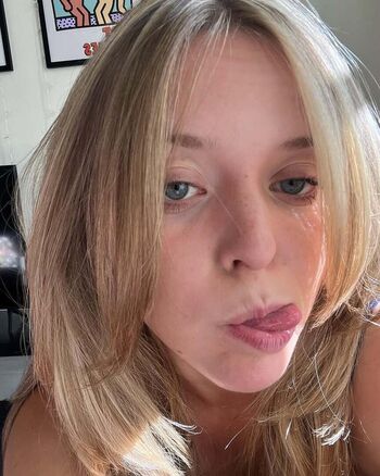 Full leaked Lexi minetree private onlyfans photo