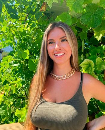 Full leaked Lexi winter private onlyfans photo