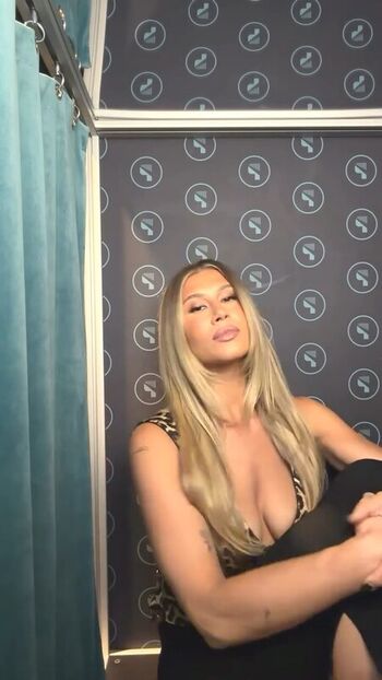 Full leaked Lexy nair private onlyfans photo