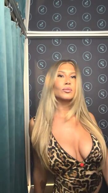 Full leaked Lexy nair private onlyfans photo