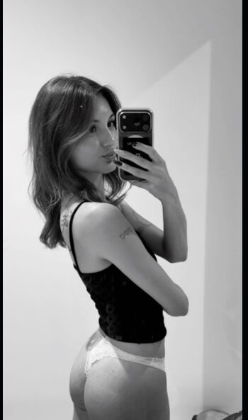 Full leaked Leynavrt private onlyfans photo
