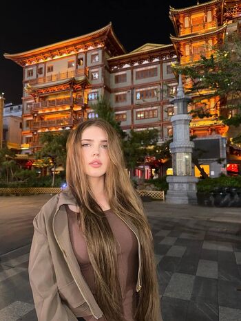 Lia_lee