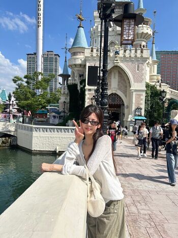 lia_loves___