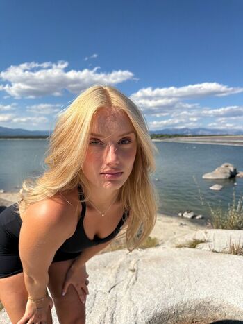 Full leaked Lia sikora private onlyfans photo