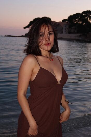 Full leaked Lia toutcourt private onlyfans photo