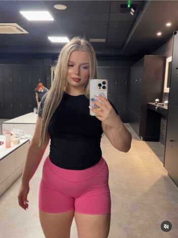 Full leaked Lialeexo private onlyfans photo