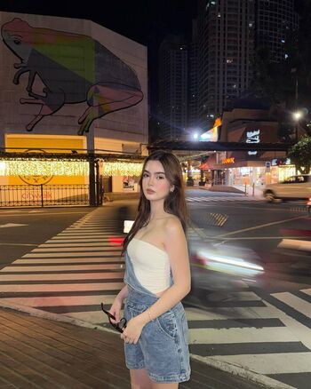Full leaked Liana mae page private onlyfans photo