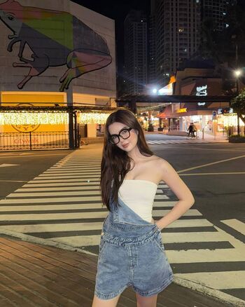 Full leaked Liana mae page private onlyfans photo