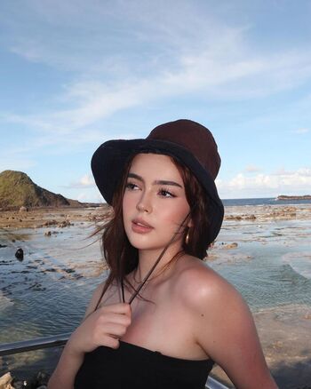Full leaked Liana mae private onlyfans photo