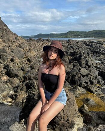 Full leaked Liana mae private onlyfans photo