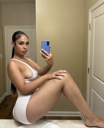 Full leaked Liciagasm private onlyfans photo