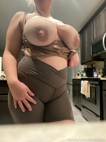 Full leaked Lifeof brookieg private onlyfans photo