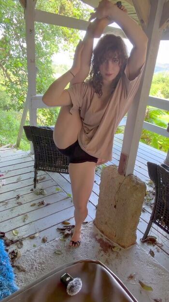Full leaked Lifterlily private onlyfans photo