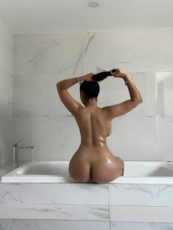 Full leaked Lightskin  page private onlyfans photo
