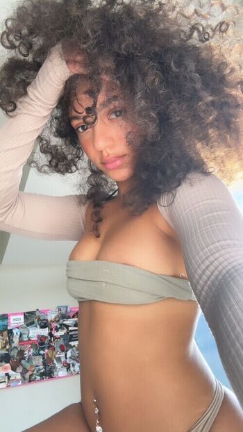 Full leaked Lightskin private onlyfans photo