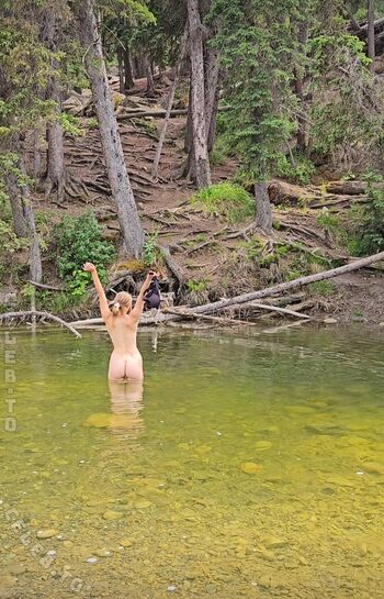 Full leaked Lil hanne private onlyfans photo