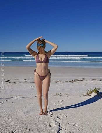 Full leaked Lil hanne private onlyfans photo