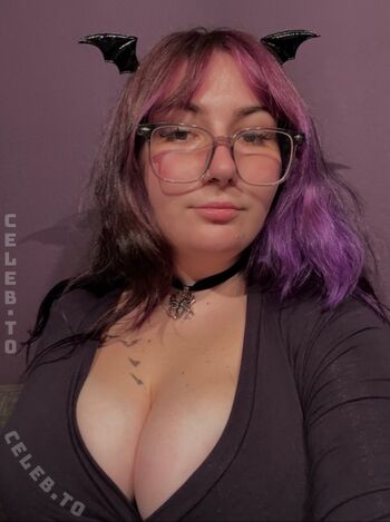 Full leaked Lilacmew private onlyfans photo