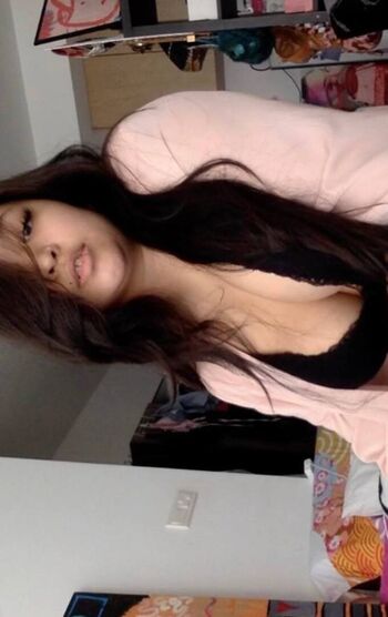 Full leaked Lilasianthiccie private onlyfans photo