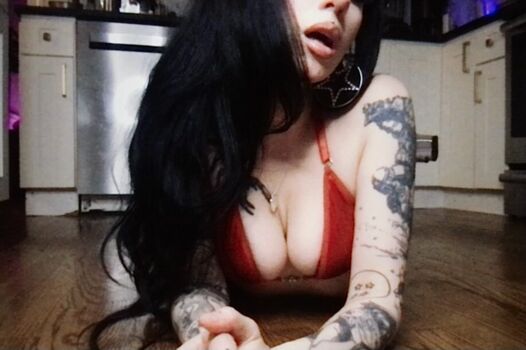 Full leaked Lilbatty page private onlyfans photo